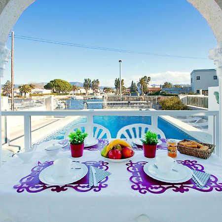 Holiday Home Requesens Canal เอมปูเรียบราบา ภายนอก รูปภาพ