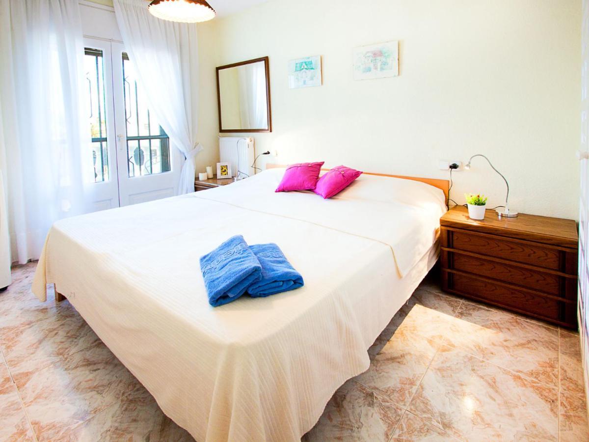 Holiday Home Requesens Canal เอมปูเรียบราบา ภายนอก รูปภาพ